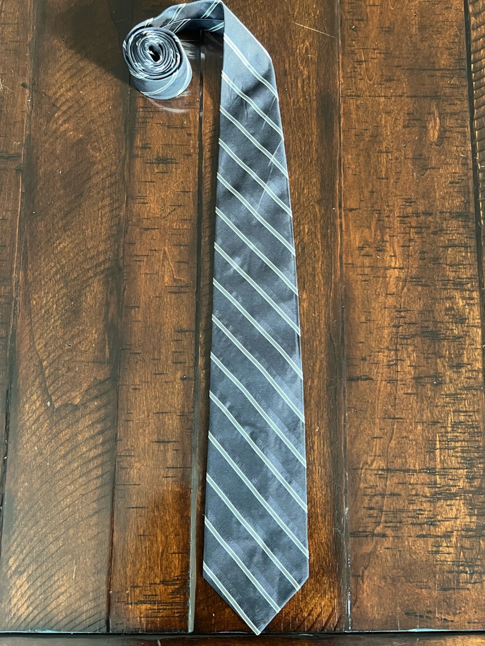 Paul Fredrick Gray Silver Diagonal Stripe 100% Silk Men’s Tie Classic